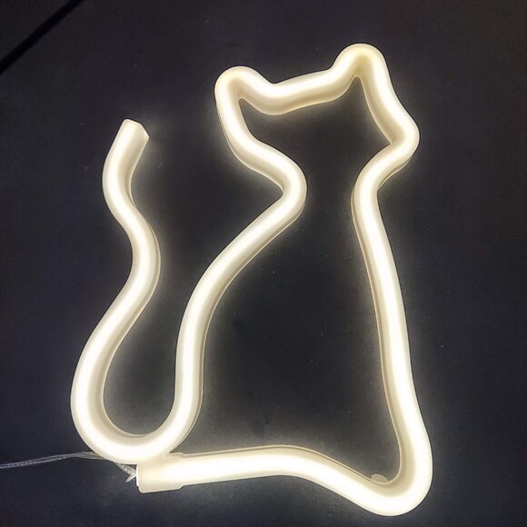 Kitty Neon Sign LED Cat Wall Decor Lamp USB or Batteries - Picture 2 of 3
